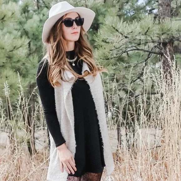 Beige felt hat - Picture 4 of 13